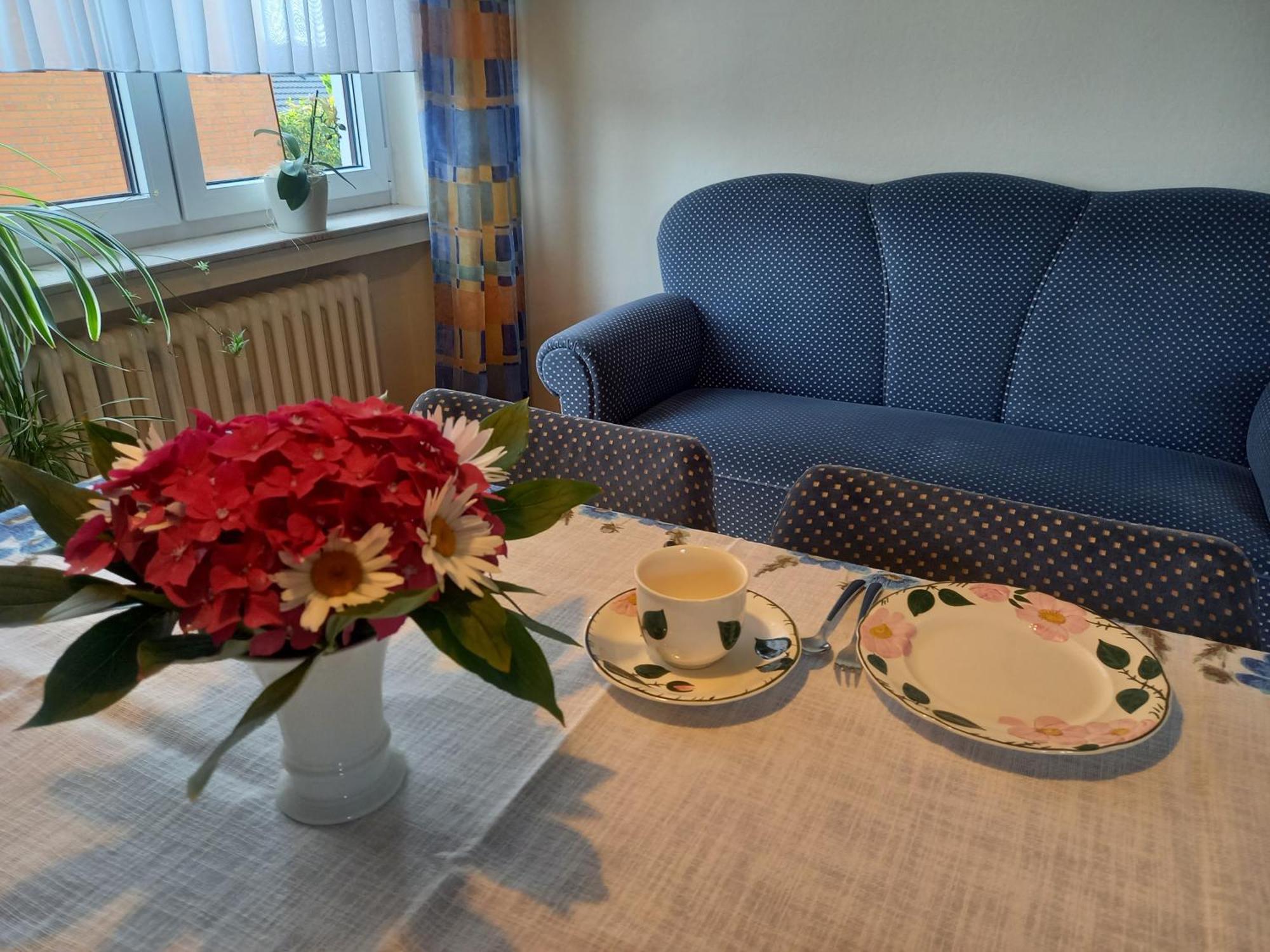 Ferienwohnung Feld Und Wiese Hoexter Exterior photo